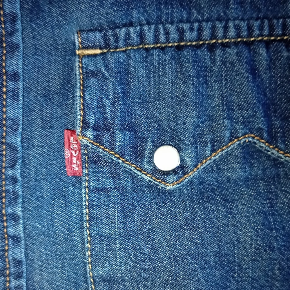 Levi's Sawtooth Western Shirt - Picture 12 of 12